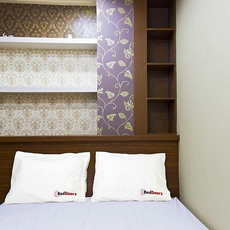 Hotel Reddoorz @ Tebet Asem Baris Jakarta Exterior foto